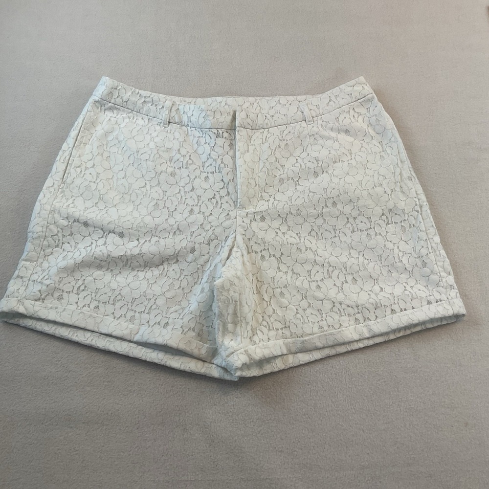 Lane Bryant Shorts Womens 16 White Lace Chino Flat Front Roll Cuffs Pockets‎